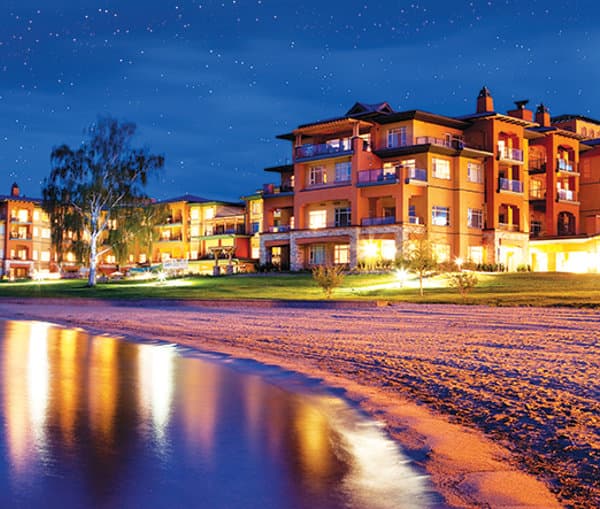 Stay at Watermark Beach Resort & Receive $125 Credit to 15 Park Bistro
