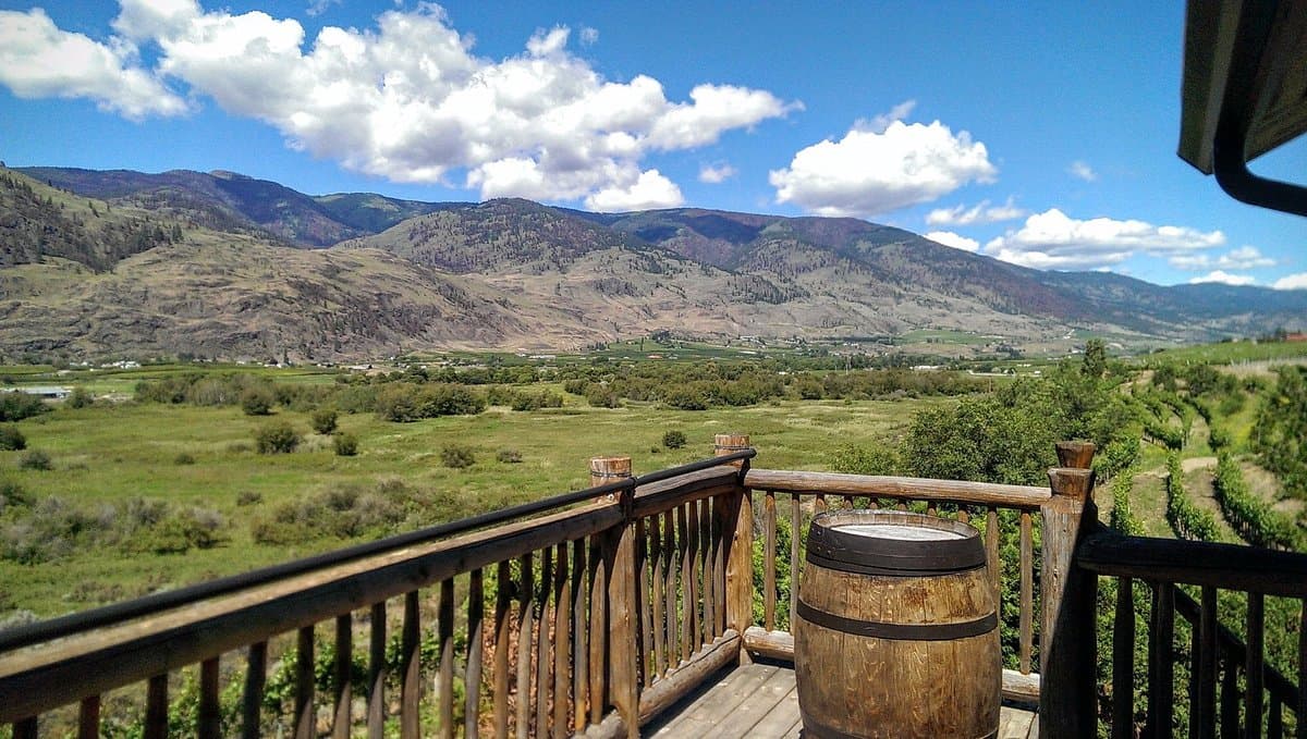 Platinum Bench Estate Winery & Artisan Bread Co.
