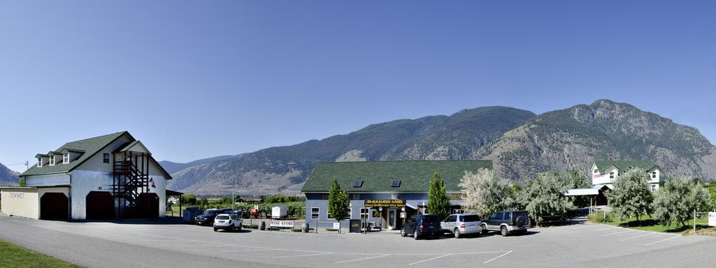 Crowsnest Vineyards