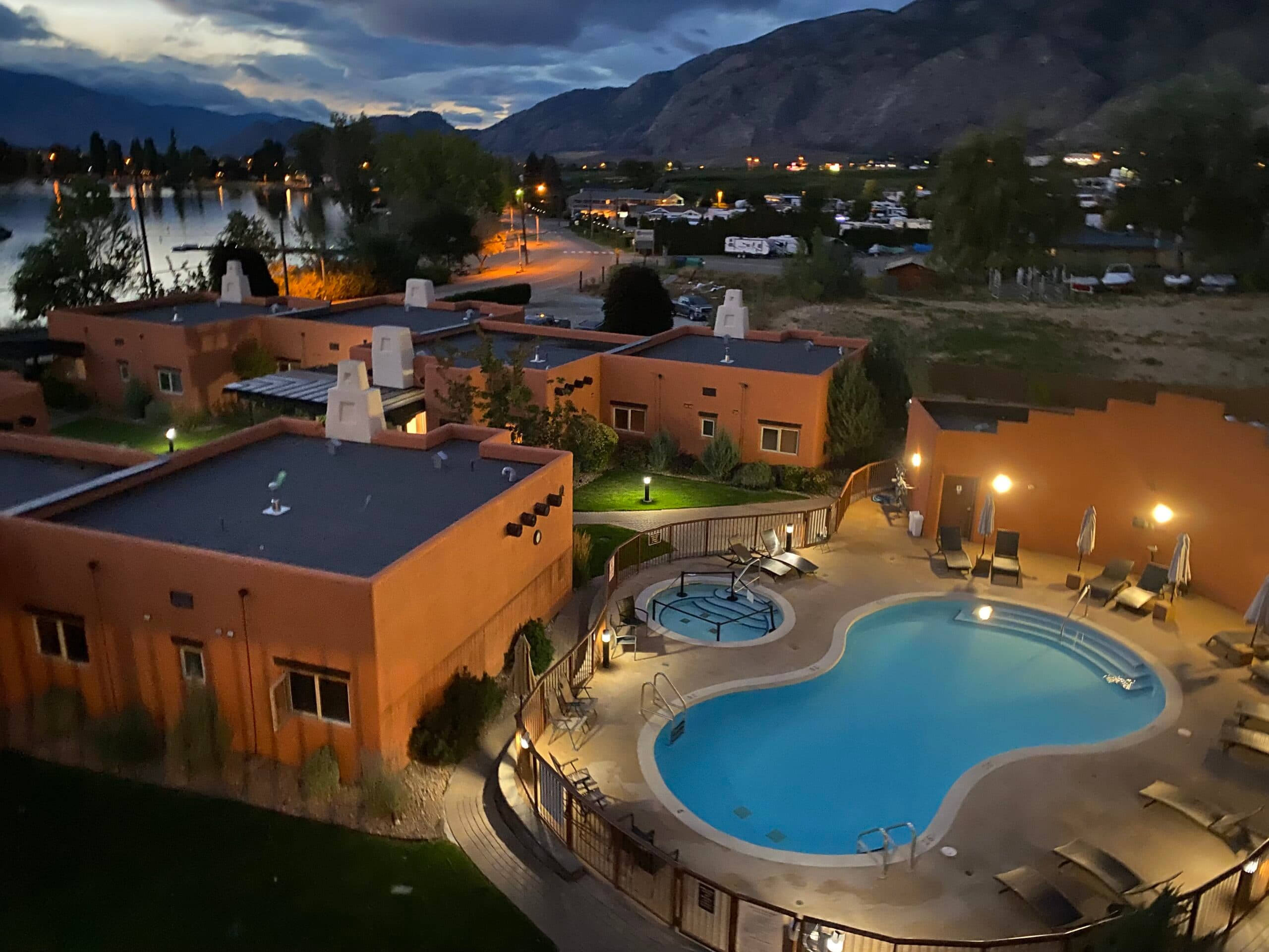 Lakeshore Villas Resort