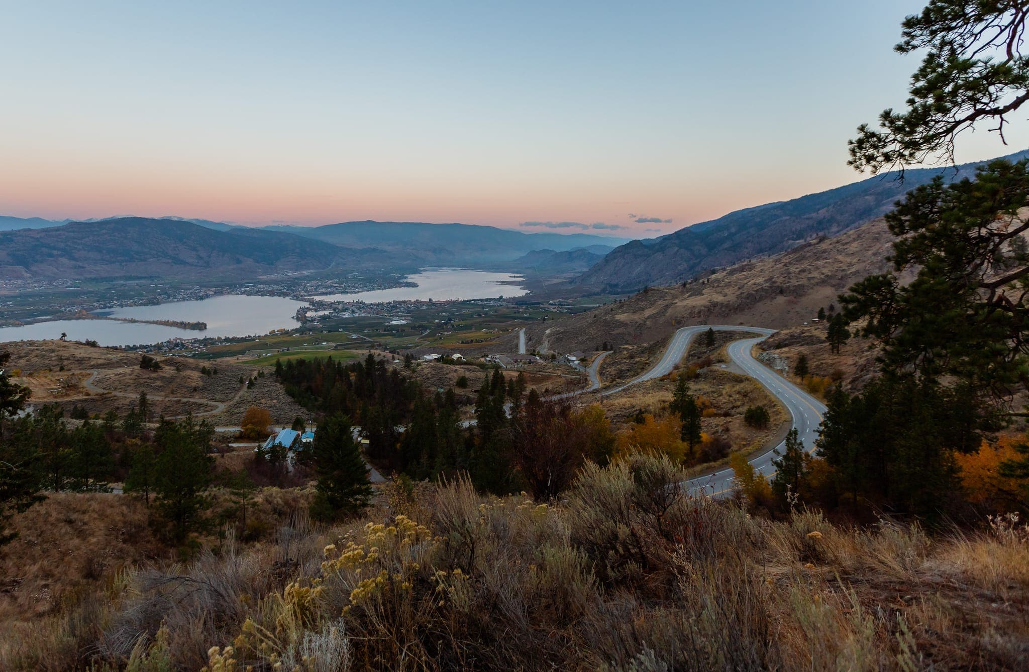 Travellers exploring the Osoyoos landscape